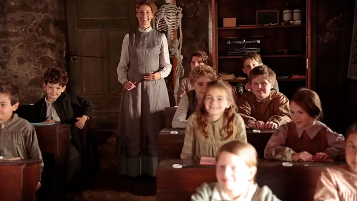 Louise und die Schule der Freiheit Vorschaubild des Trailers